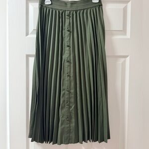 Daniel Rain Green Pleated Skirt